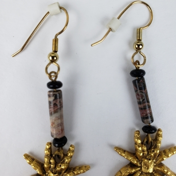 Smithsonian Danforth Pewter Spider Earrings Natural Stone Academia Fairycore - Picture 3 of 6